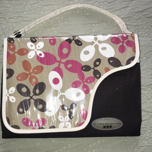 jj cole changing pad